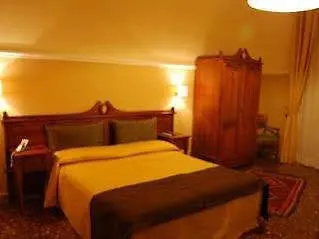 La Collegiata Guest House Katania Nocleg ze śniadaniem
