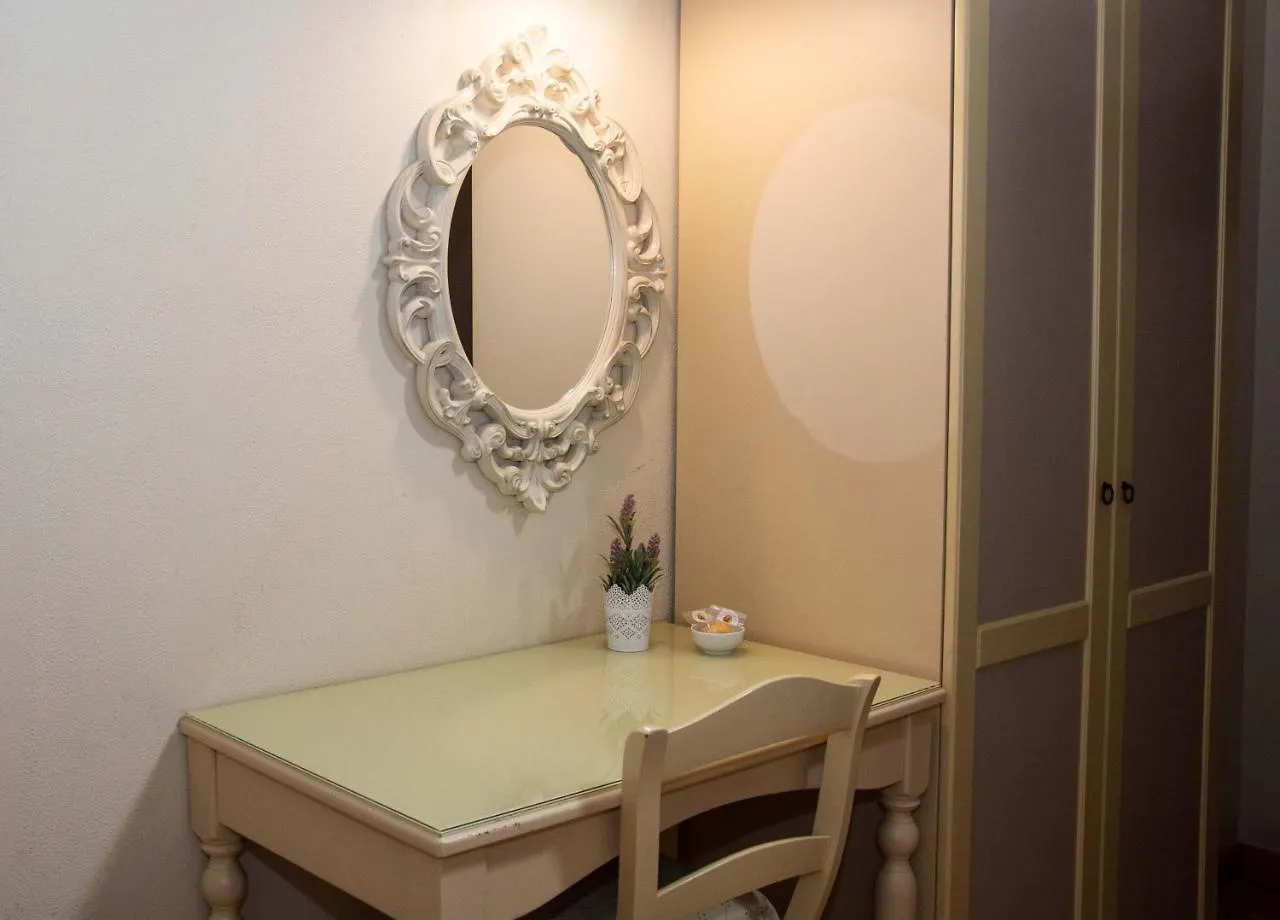 La Collegiata Guest House Katania Nocleg ze śniadaniem